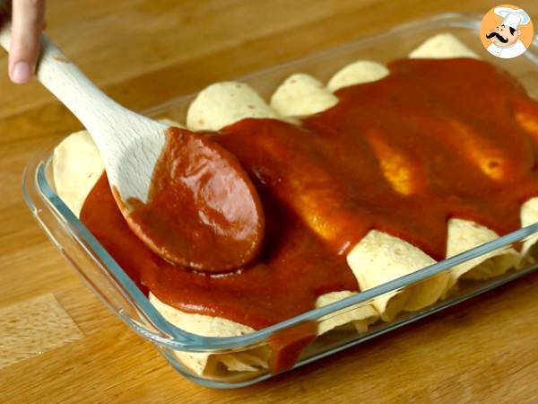 Enchiladas med kyckling och chilisås - Beredning steg 6