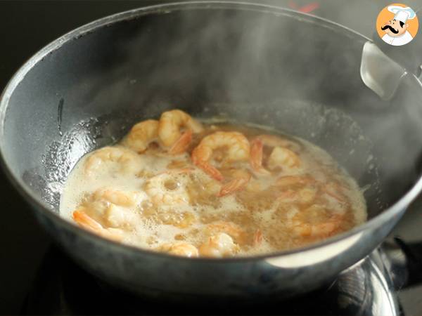 Vegetabilisk wok med räkor - Beredning steg 2