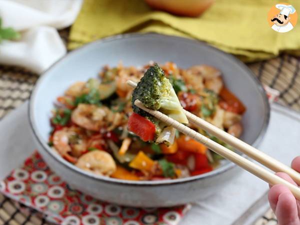 Vegetabilisk wok med räkor - Beredning steg 6