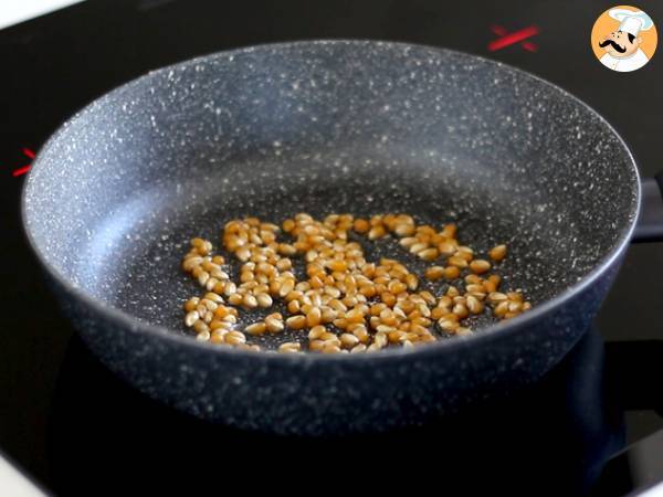Popcorn med pizzakrydda - Beredning steg 1