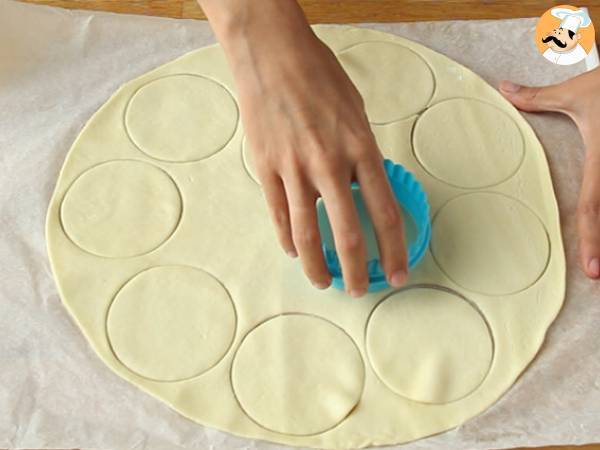 Mozzarellafylld pizzakrona - Beredning steg 2
