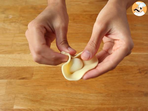 Mozzarellafylld pizzakrona - Beredning steg 3