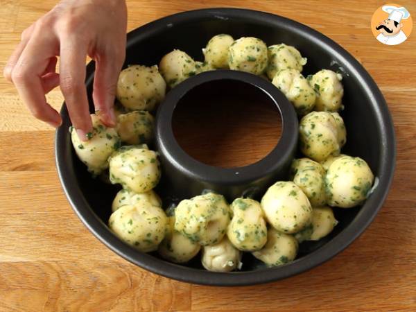 Mozzarellafylld pizzakrona - Beredning steg 5