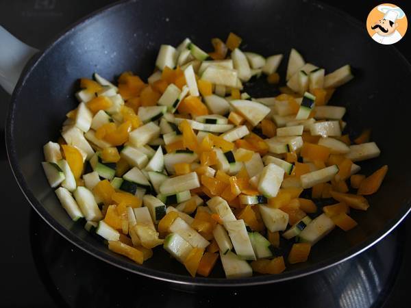 Omelett med paprika och zucchini - Beredning steg 2