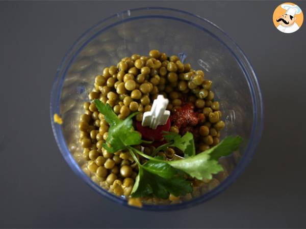 Guacamole med ärtor och lime - Beredning steg 1