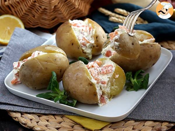 Fyllda potatisar med rökt lax och fromage frais - Beredning steg 4