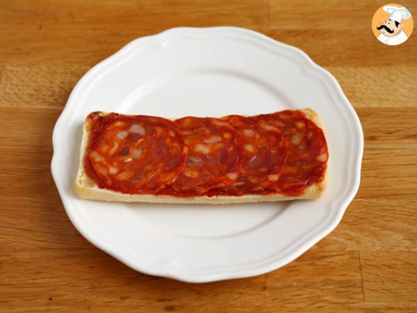 Panini med chorizo och emmentaler - Beredning steg 2
