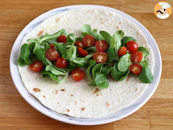 Sandwich wrap med chorizo, avokado och tomat - Beredning steg 1