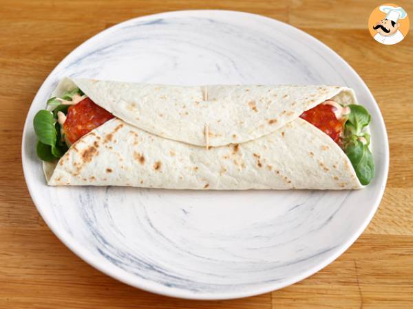 Sandwich wrap med chorizo, avokado och tomat - Beredning steg 4