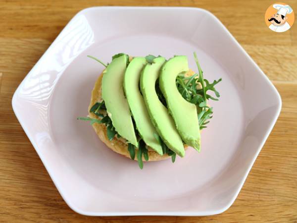 Sandwich med räkor, avokado och koriander - Beredning steg 2
