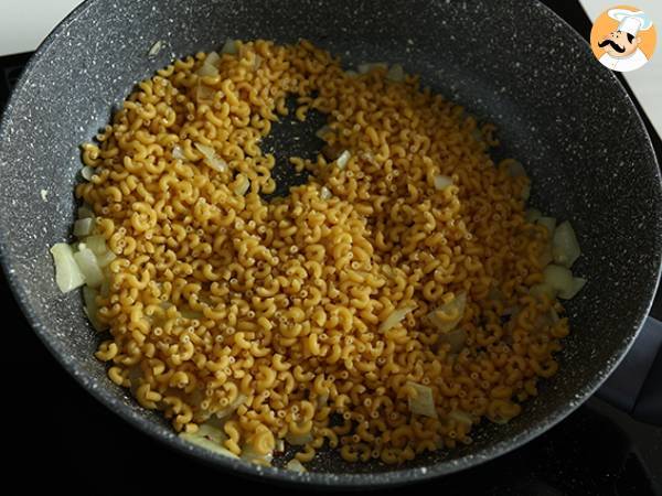 Risotto med coquilletter, ärtor, zucchini, vitlök och örtost - Beredning steg 3