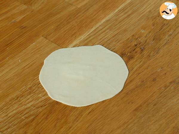 Gyozas med kyckling, morötter och champinjoner - Beredning steg 7