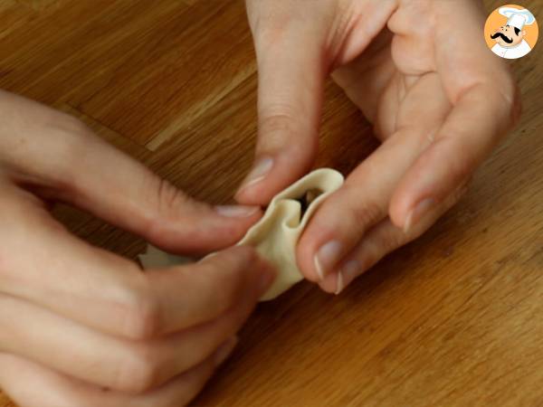 Gyozas med kyckling, morötter och champinjoner - Beredning steg 9