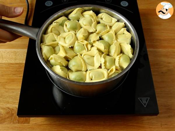 Tortellinisallad med pesto - Beredning steg 1