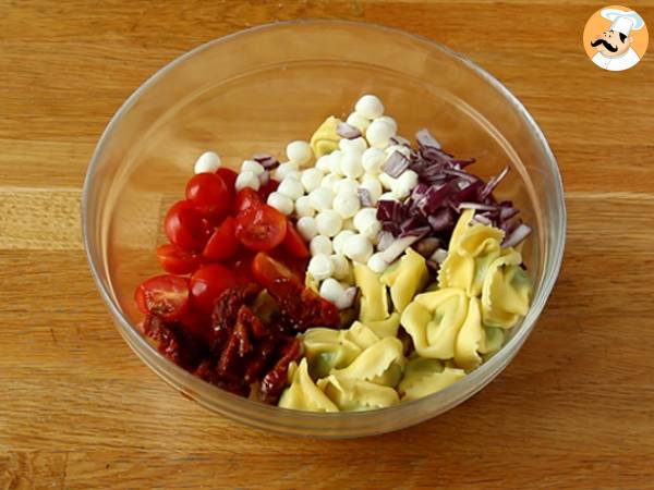 Tortellinisallad med pesto - Beredning steg 2