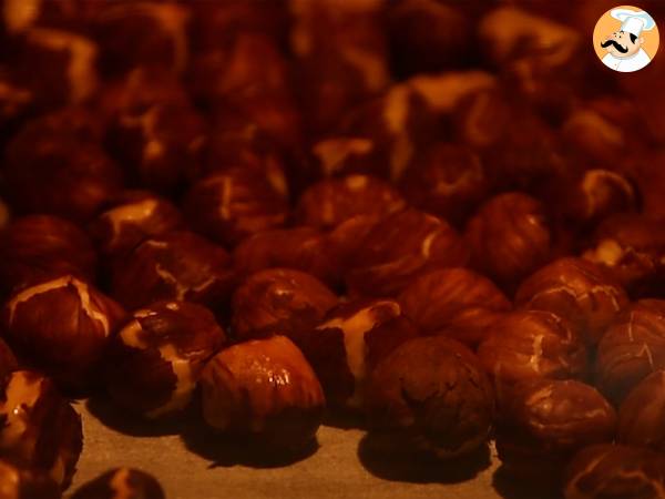 Kinder Bueno pålägg - endast 2 ingredienser - Beredning steg 1