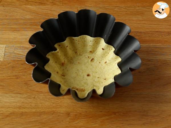 Hur gör man tortillaskålar? Den enkla salladen utan diskning! - Beredning steg 2
