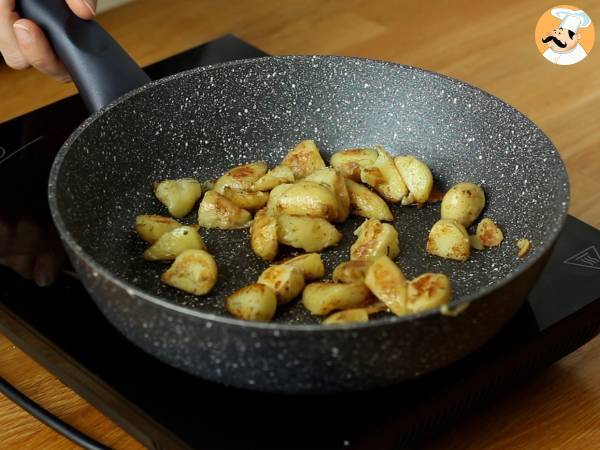 Raclette-croissantmacka för en utsökt brunch! - Beredning steg 2