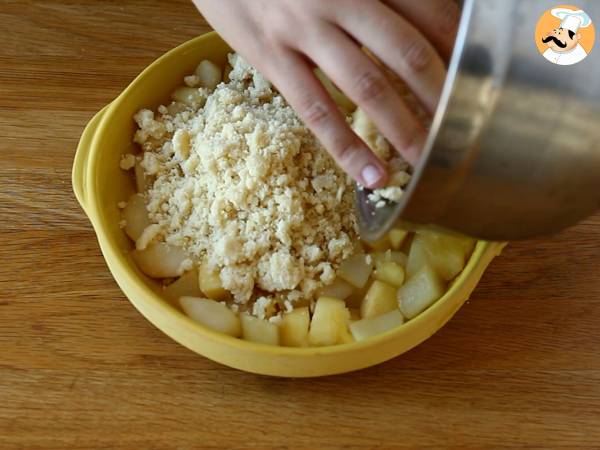 Extra krispig och smältande äpple-päron-crumble - Beredning steg 3