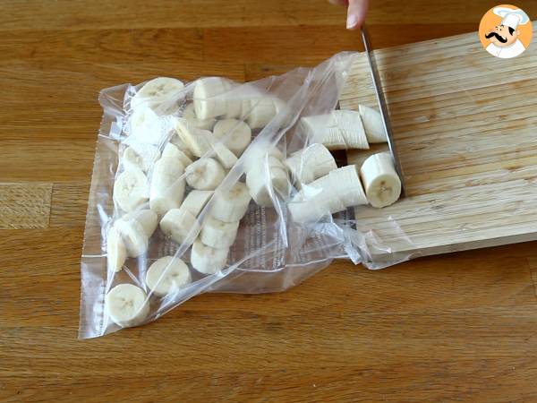 Vegansk röd fruktglass: superlätt bananglass att göra! - Beredning steg 1