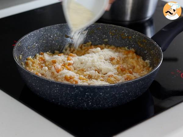 Risotto med pumpa, en delikat och perfekt rätt för hösten - Beredning steg 5
