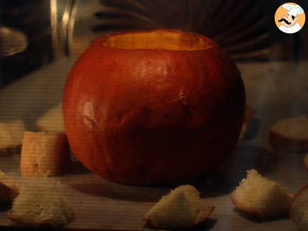 Höstlig Reblochon-fondue i en pumpa! - Beredning steg 6