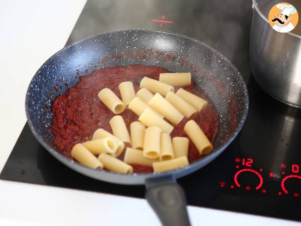 Pasta med 'Nduja, en lättlagad pastarätt från Kalabrien - Beredning steg 5