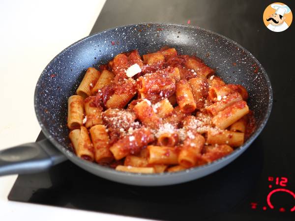 Pasta med 'Nduja, en lättlagad pastarätt från Kalabrien - Beredning steg 6