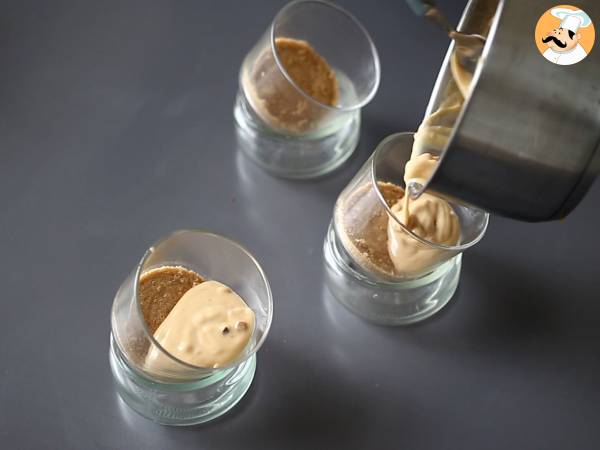Muggar med choklad och nougat - Enkel recept - Beredning steg 6