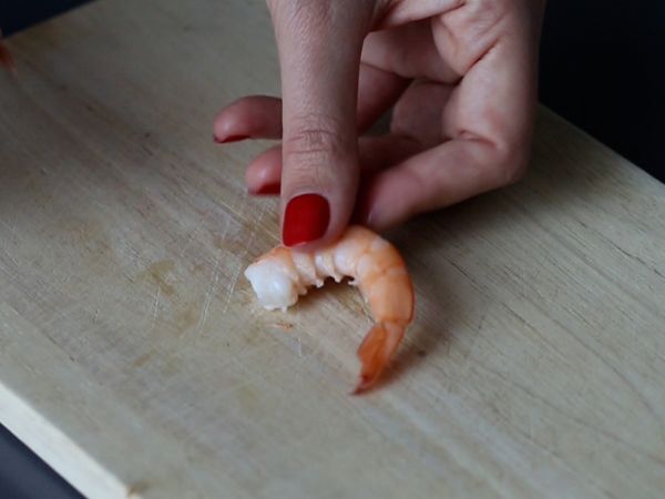 Verriner med räkor och mango för en söt och salt aperitif - Beredning steg 1