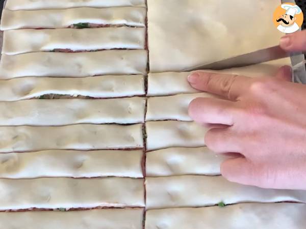 Maxi smördegssnurror (tomat, skinka, mozzarella, persilja) - Beredning steg 4