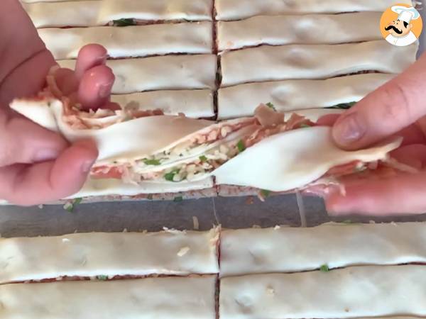 Maxi smördegssnurror (tomat, skinka, mozzarella, persilja) - Beredning steg 5