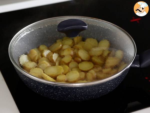 Huevos rotos, det superenkla spanska receptet baserat på potatis och ägg - Beredning steg 2