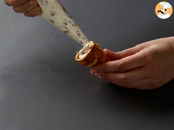 Söta smördegsmorötter till påskaperitif: getost och soltorkade tomater - Beredning steg 6