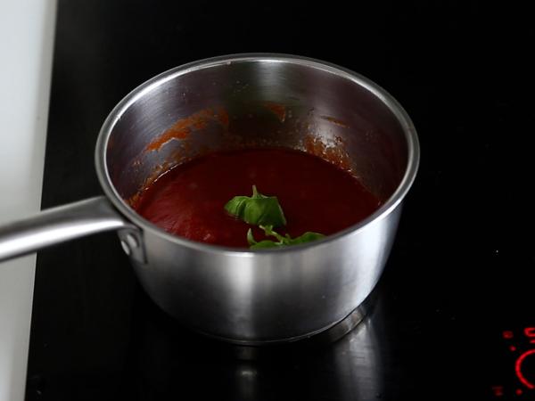 Aubergine parmigiana, den traditionella receptet förklaras steg för steg! - Beredning steg 3