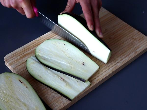 Aubergine parmigiana, den traditionella receptet förklaras steg för steg! - Beredning steg 4