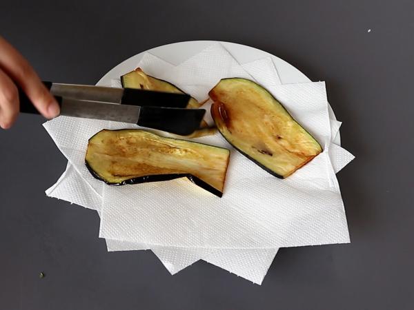 Aubergine parmigiana, den traditionella receptet förklaras steg för steg! - Beredning steg 6