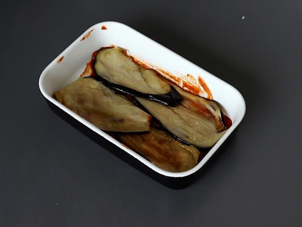 Aubergine parmigiana, den traditionella receptet förklaras steg för steg! - Beredning steg 7