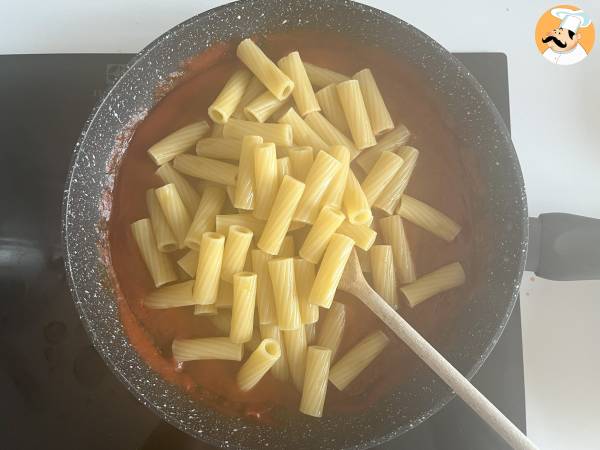 Pasta Siciliana med aubergine, den enkla och lätta versionen - Pasta alla Norma - Beredning steg 6