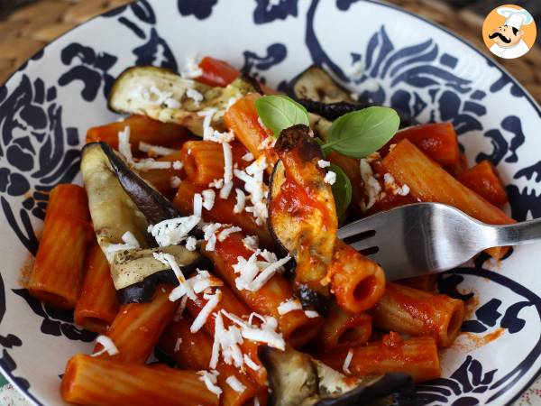 Pasta Siciliana med aubergine, den enkla och lätta versionen - Pasta alla Norma - Beredning steg 7