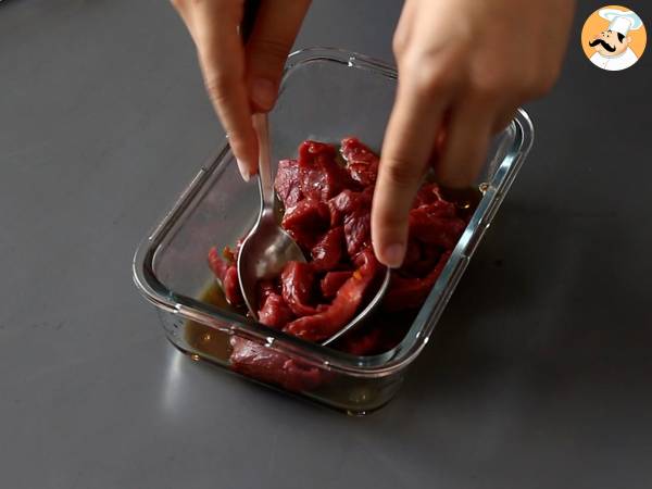 Bibimbap, den traditionella koreanska maträtten - Beredning steg 2