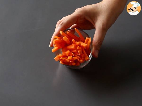 Bibimbap, den traditionella koreanska maträtten - Beredning steg 3