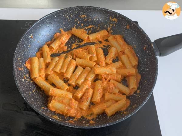 Pasta med paprika och philadelphia - Beredning steg 7