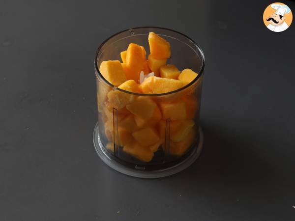 Mangosorbet med lime - bara 3 ingredienser, klar på 5 minuter! - Beredning steg 1