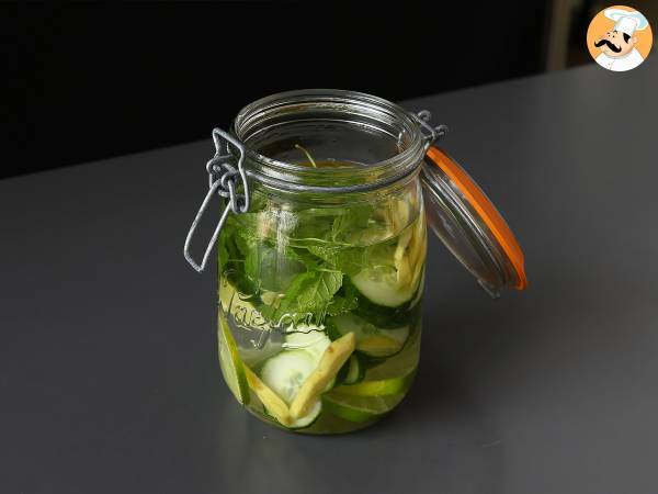 Vatten med smak av gurka, lime, mynta och ingefära - Beredning steg 4