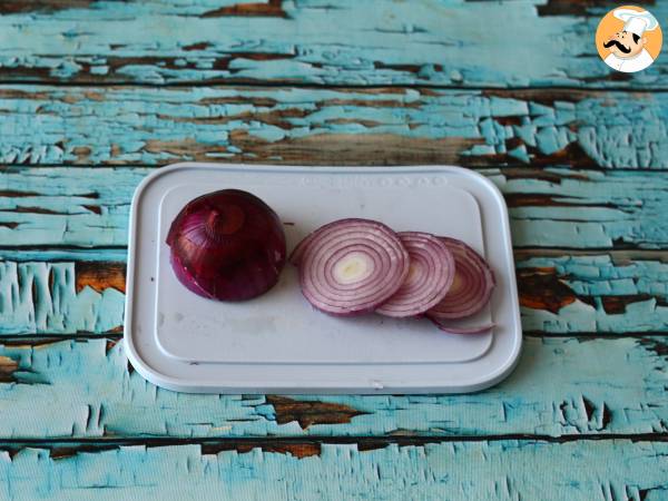 Rödlökspickles, perfekt för att förhöja dina rätter! - Beredning steg 1