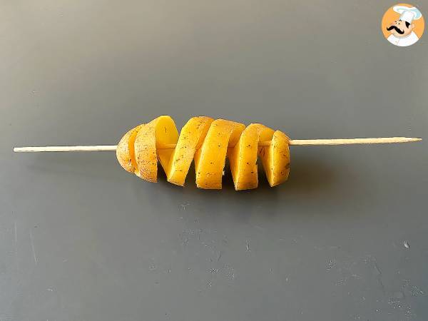 Spiralpotatis på en pinne, den idiotsäkra tekniken utan maskin - Beredning steg 2