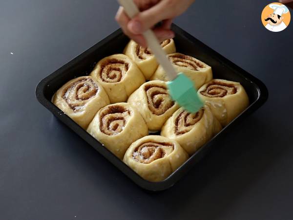 Kanelbullar, brioche med kanel och vaniljglasyr - Beredning steg 9