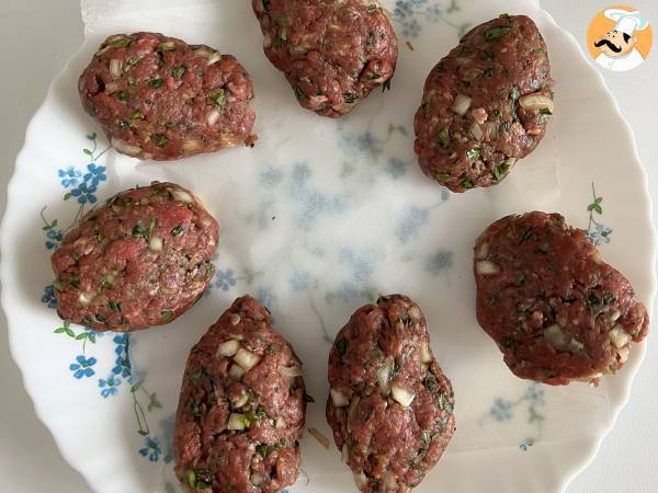 Köfte - turkiska köttbullar - Beredning steg 3