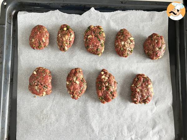 Köfte - turkiska köttbullar - Beredning steg 4